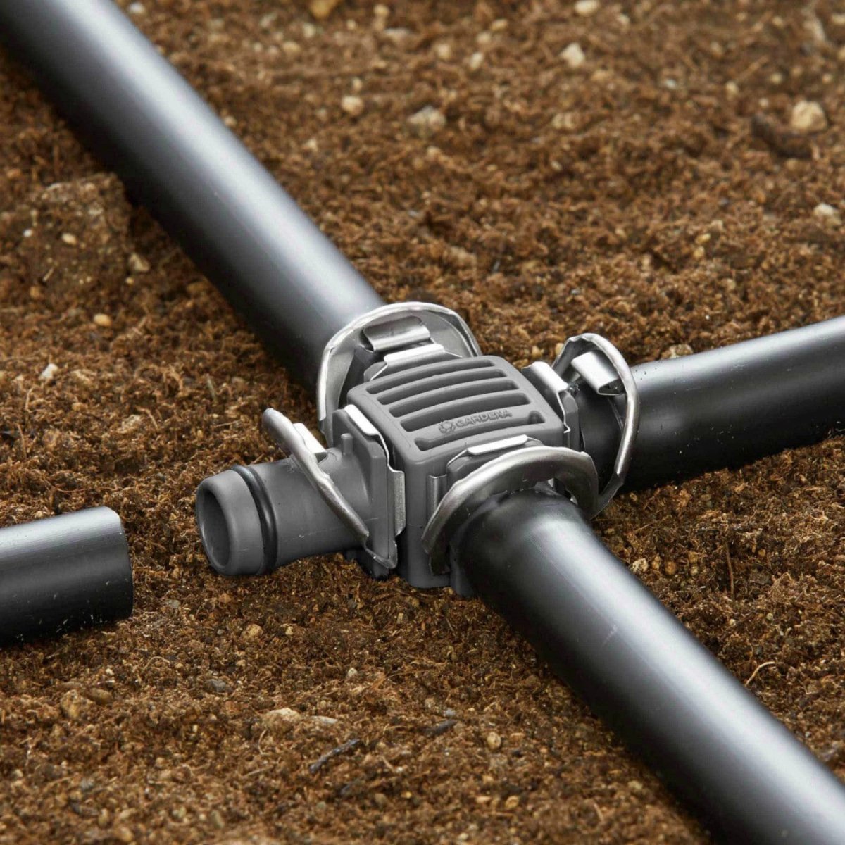 Gardena Gardena 8339 - 4 - Way Coupling | Pack of 2