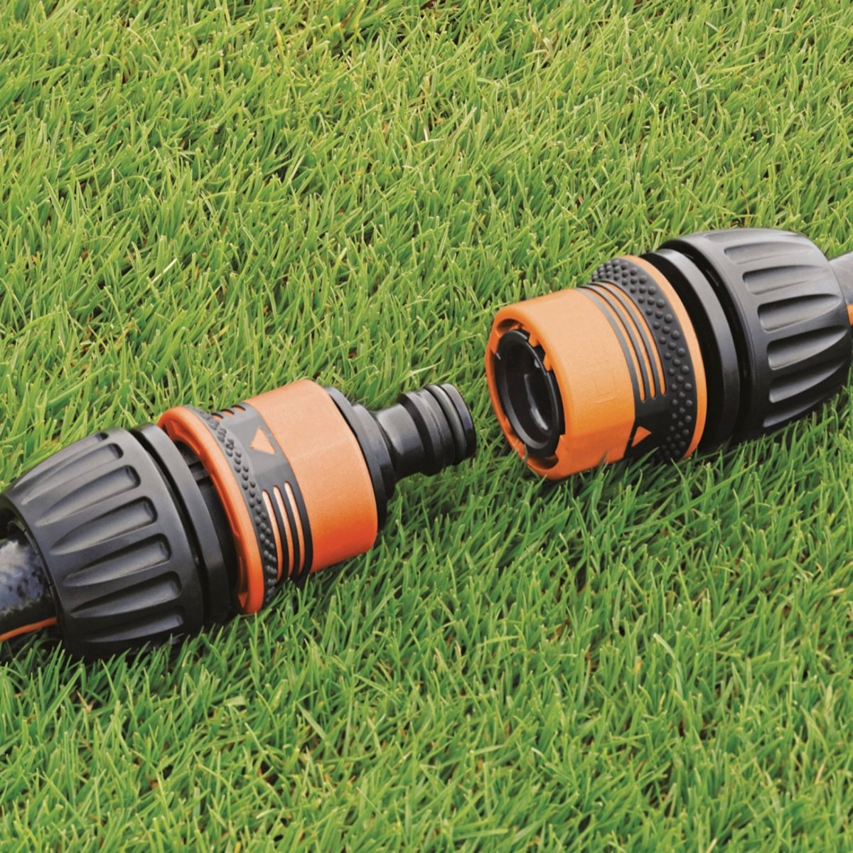 Claber 8612 Two-Way Hose Pipe Connector